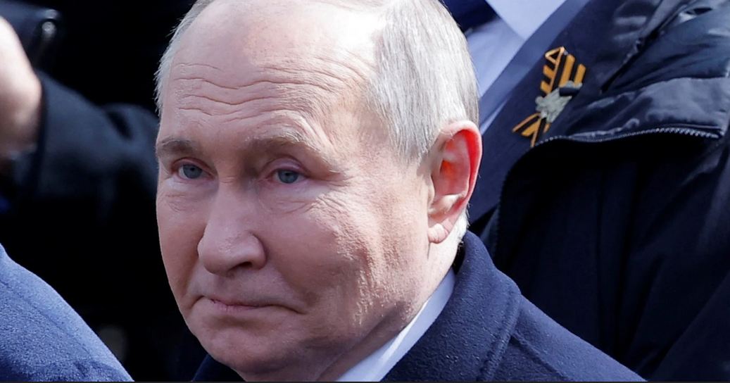 Путін поводиться дедалі дивніше, і це робить його ще небезпечнішим — The Independent Путін поводиться дедалі дивніше, і це робить його ще небезпечнішим — The Independent